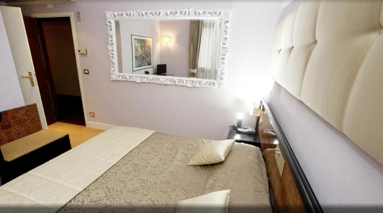 Hotel Villa Regina Margherita Rovigo Exterior photo