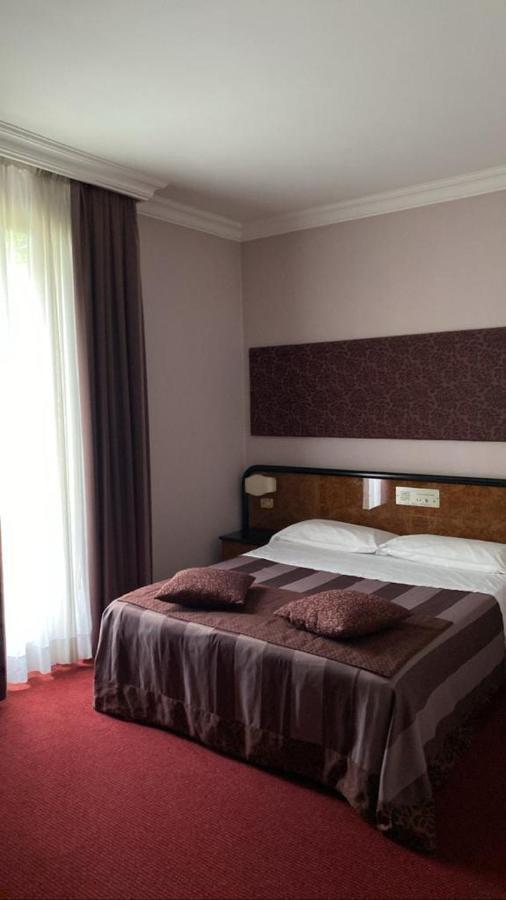 Hotel Villa Regina Margherita Rovigo Exterior photo