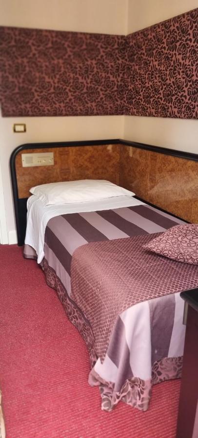 Hotel Villa Regina Margherita Rovigo Exterior photo