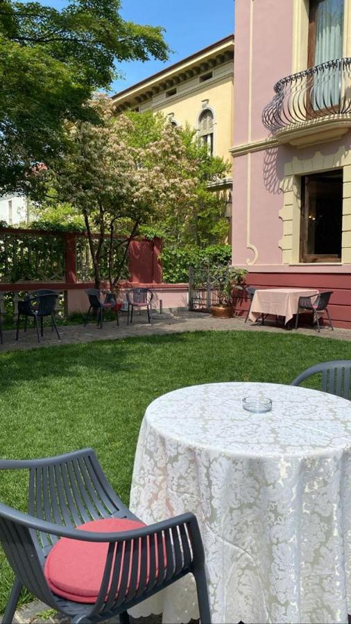 Hotel Villa Regina Margherita Rovigo Exterior photo